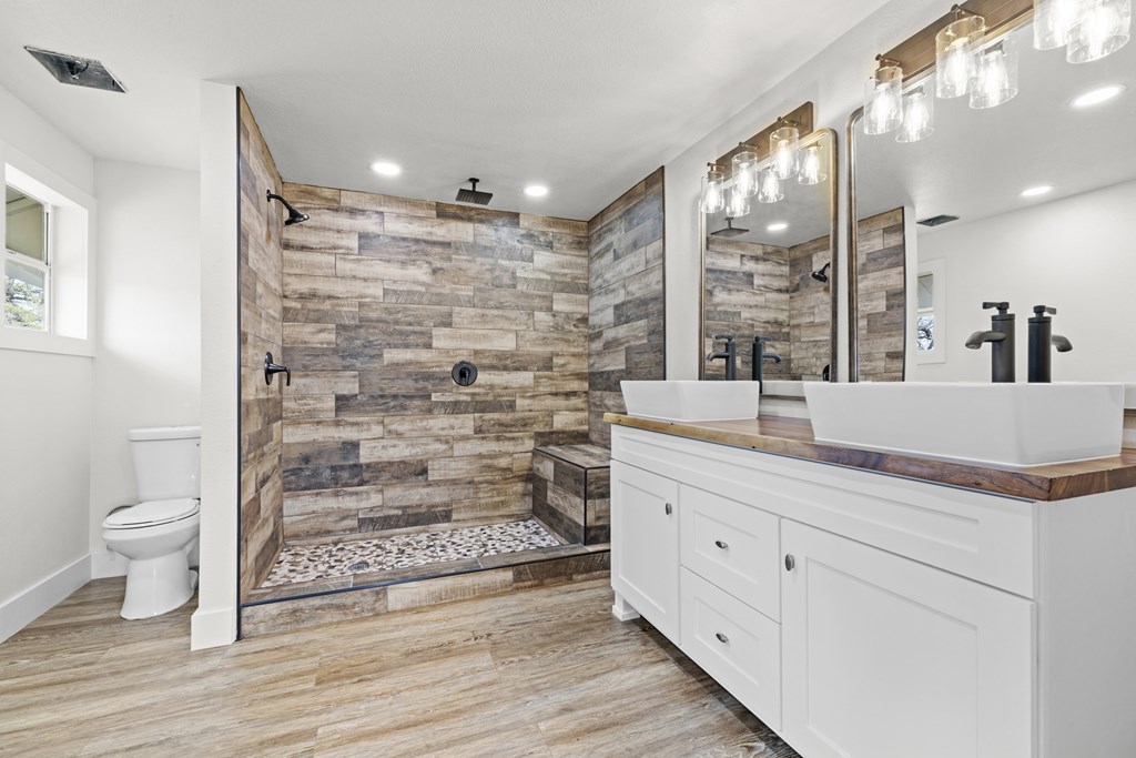 2174 E Ranch Rd 1222