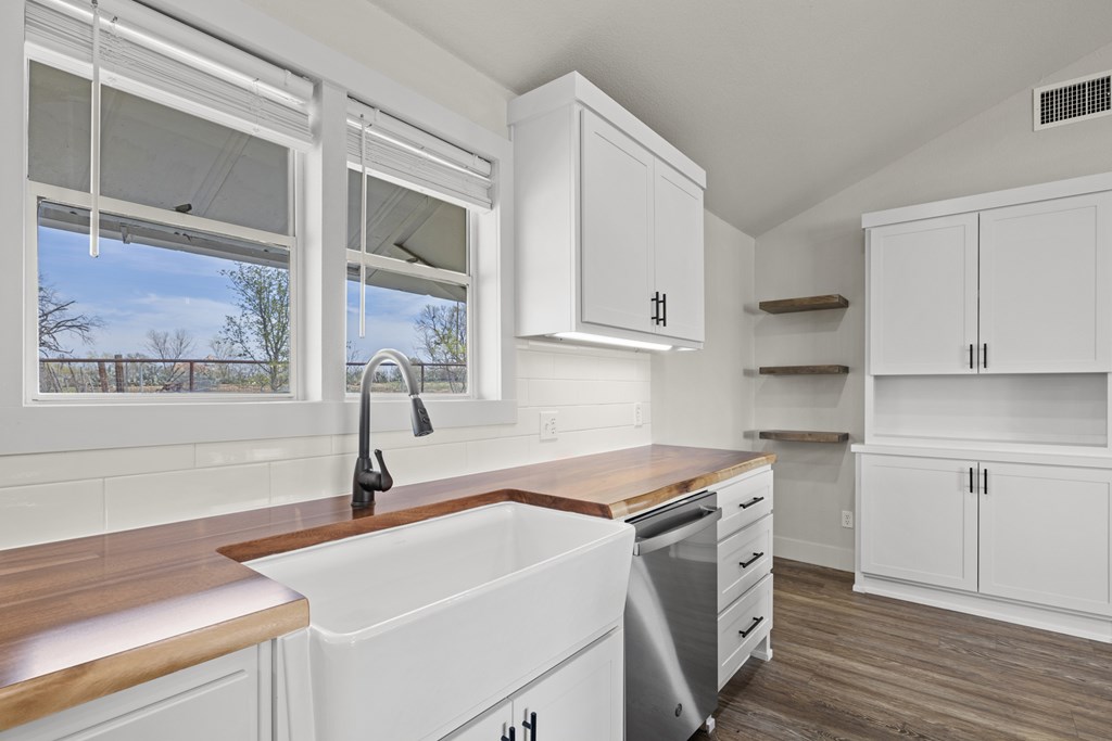 2174 E Ranch Rd 1222