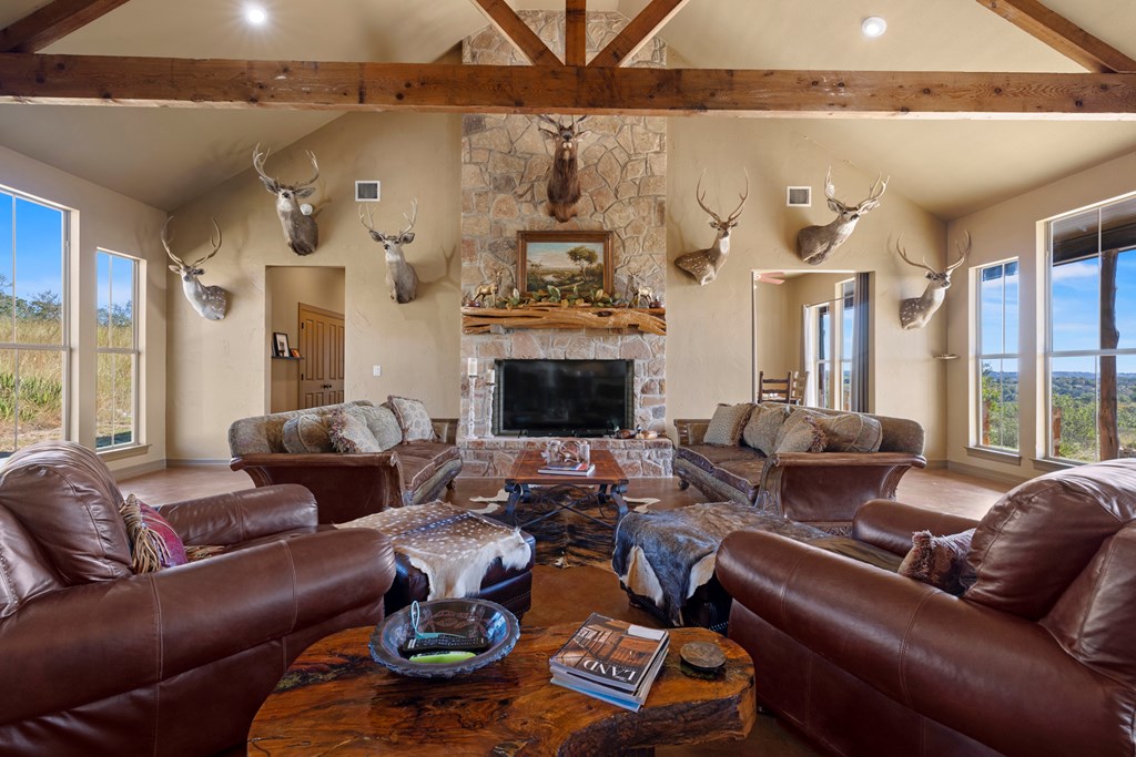 515 Settlers Way