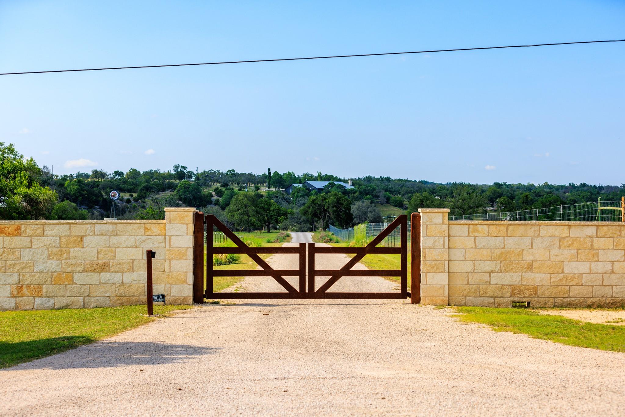 481 Living Water Ranch RD