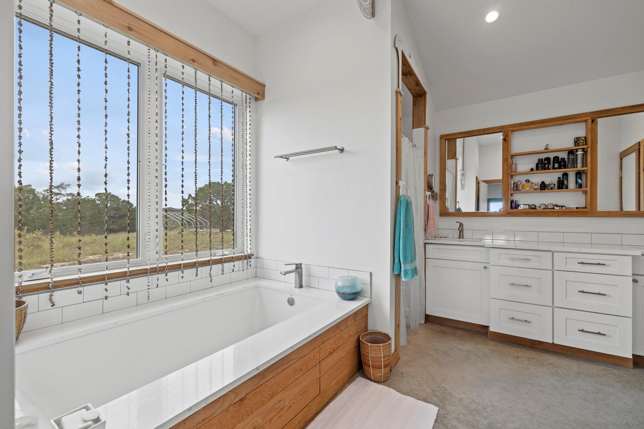 456 Colt Valley RD