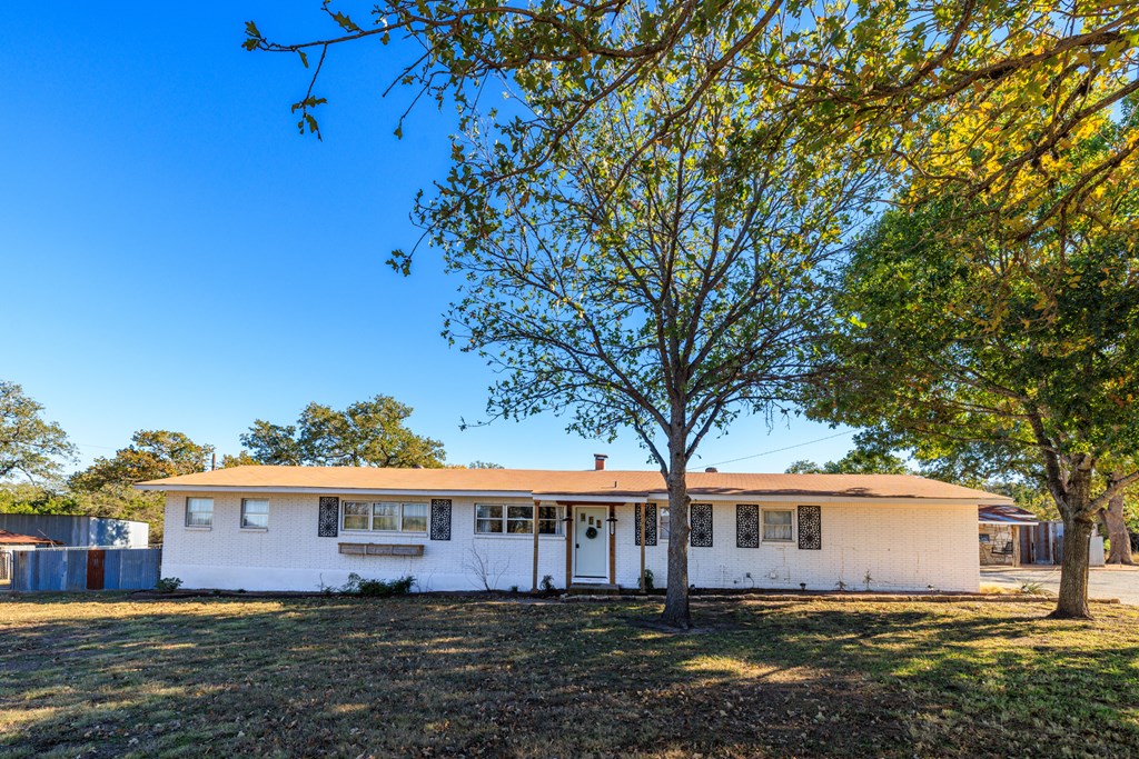 2933 N State Hwy 16