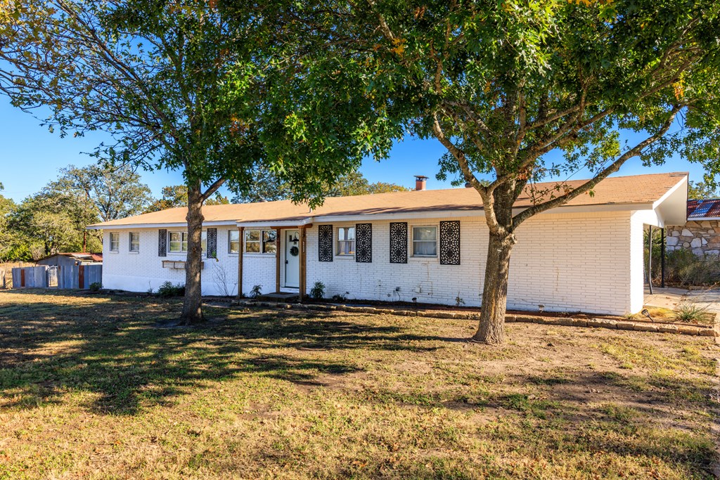 2933 N State Hwy 16