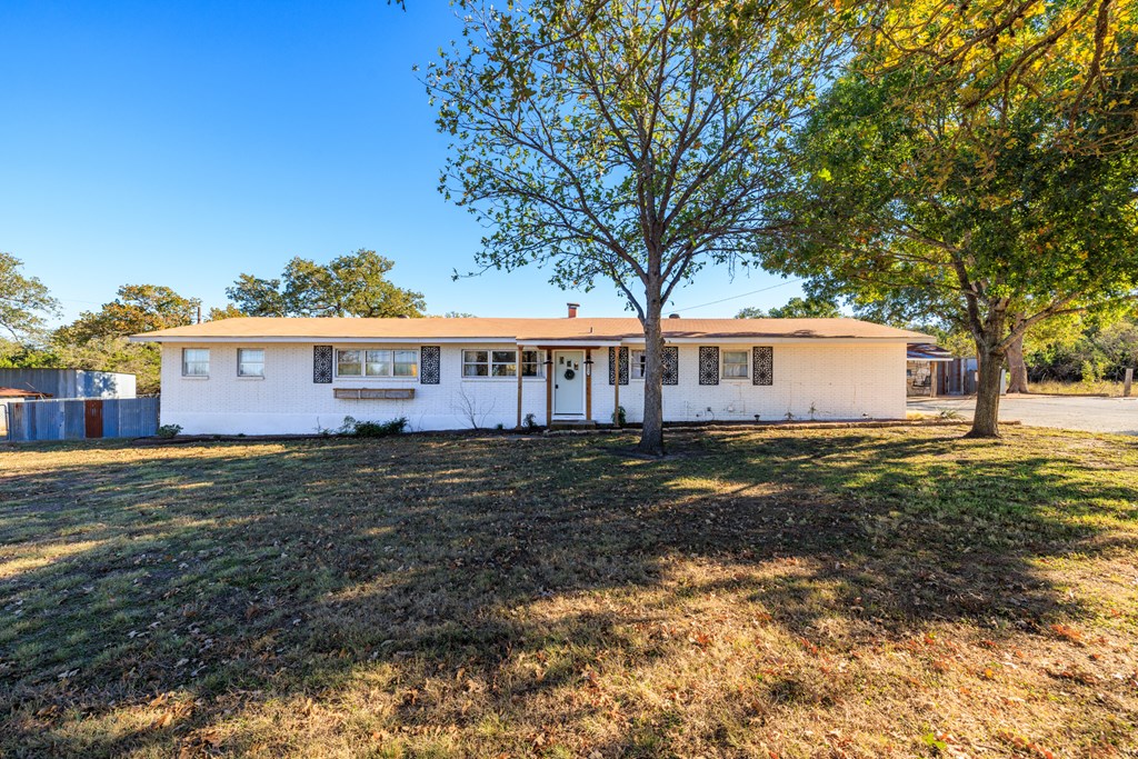 2933 N State Hwy 16