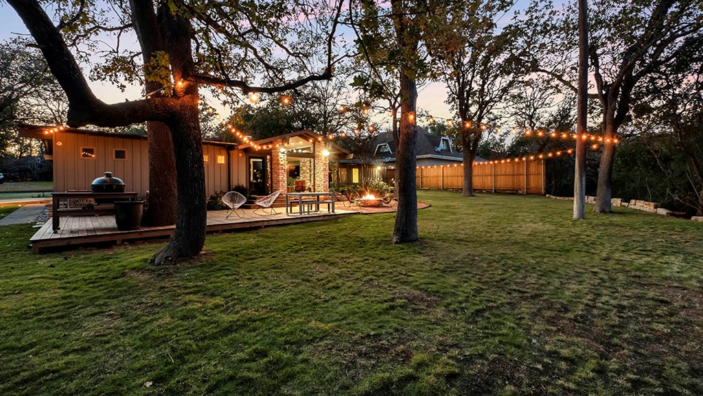 202 Tanglewood Dr