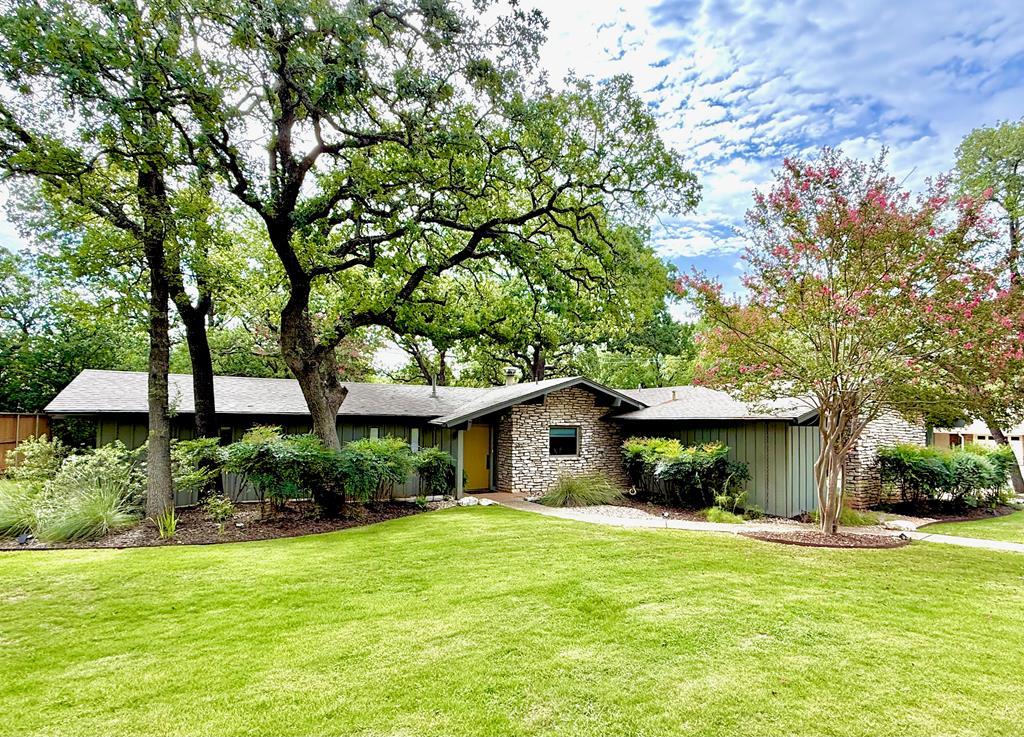 202 Tanglewood Dr