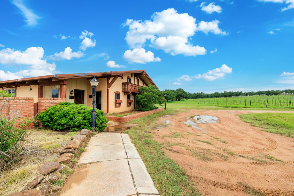 463 Bell Mountain Rd