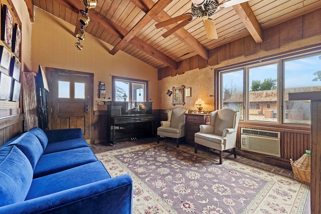 463 Bell Mountain Rd