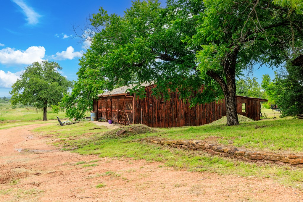 463 Bell Mountain Rd