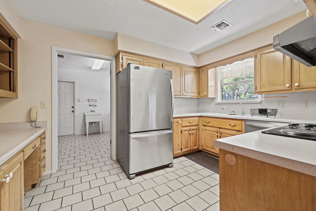 126 Tanglewood Dr
