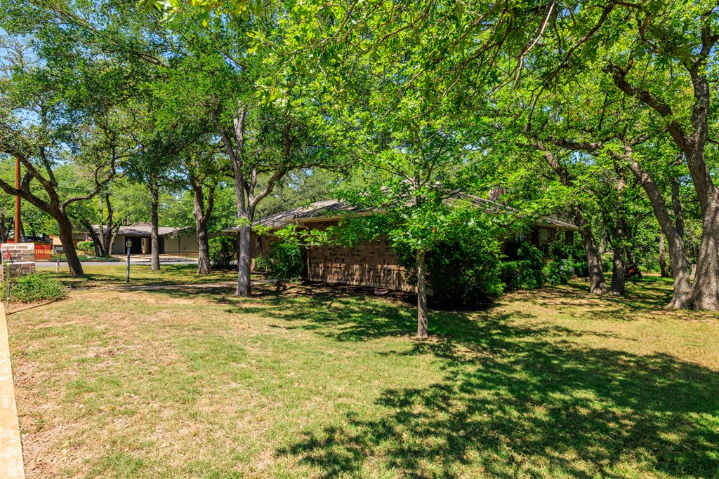 126 Tanglewood Dr