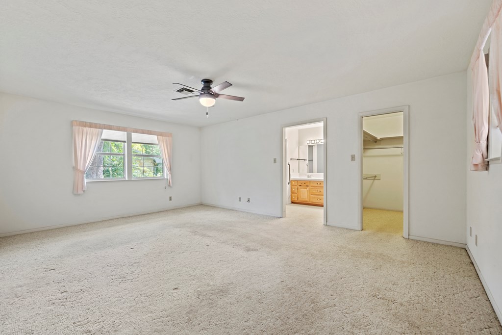 126 Tanglewood Dr