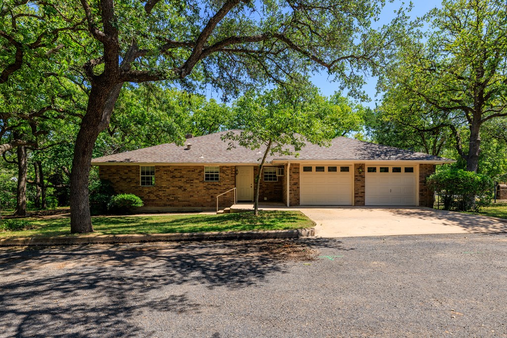 126 Tanglewood Dr