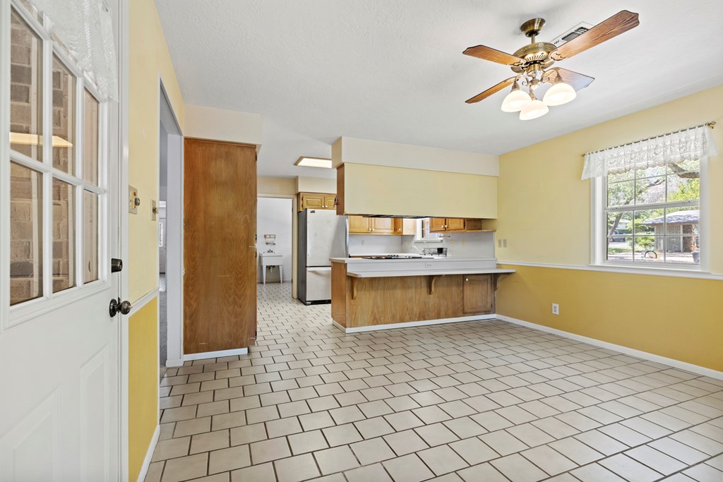 126 Tanglewood Dr