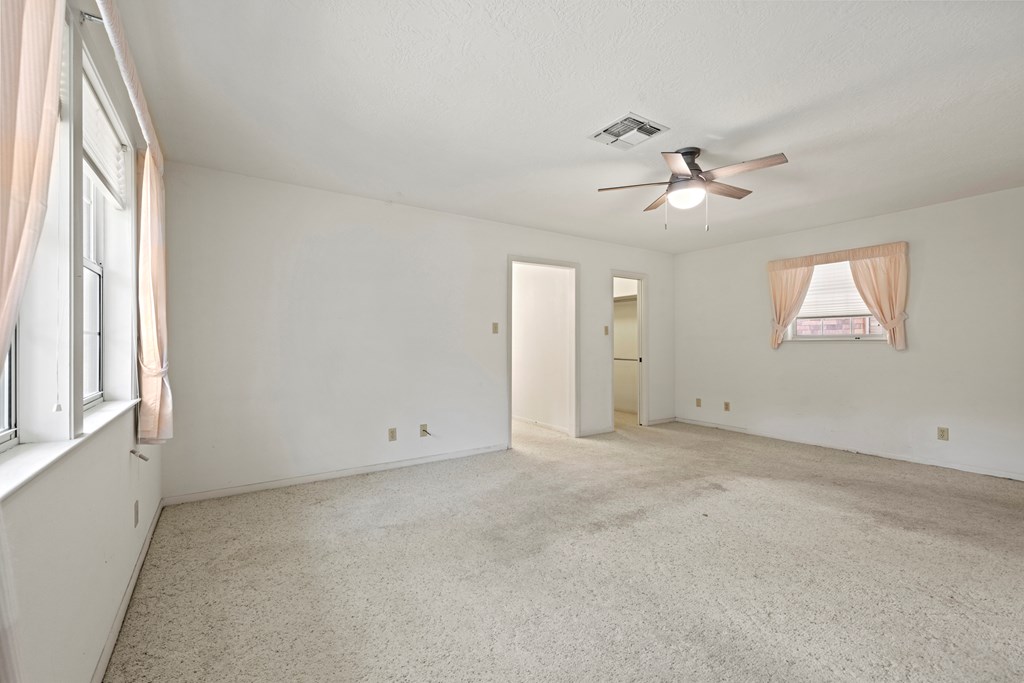 126 Tanglewood Dr