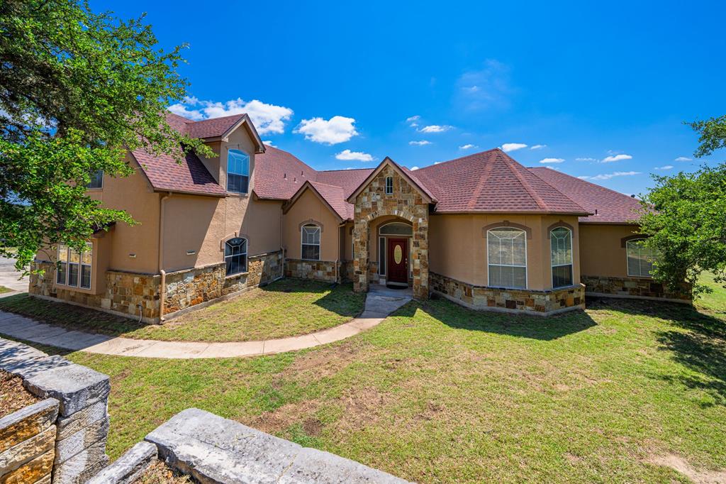 106 Mesquite Trl