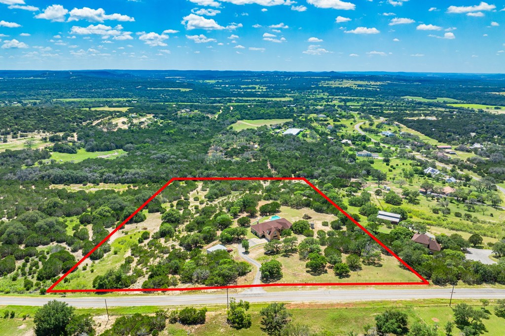 106 Mesquite Trl