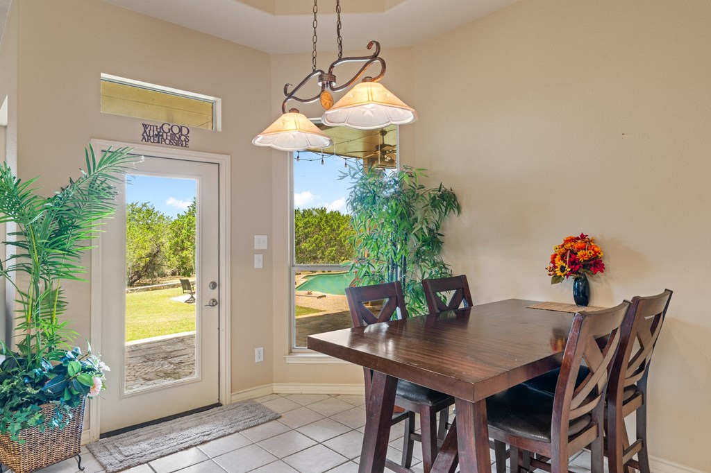 106 Mesquite Trl