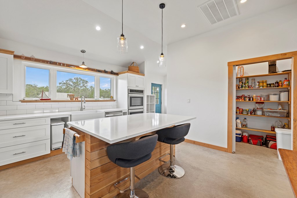 456 Colt Valley Rd