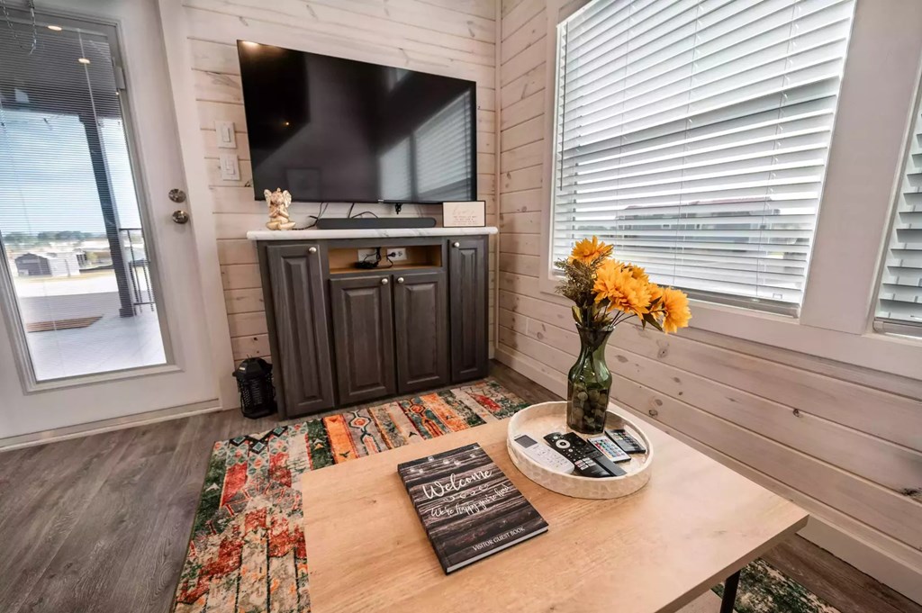 5386 Ranch Rd 1376 205