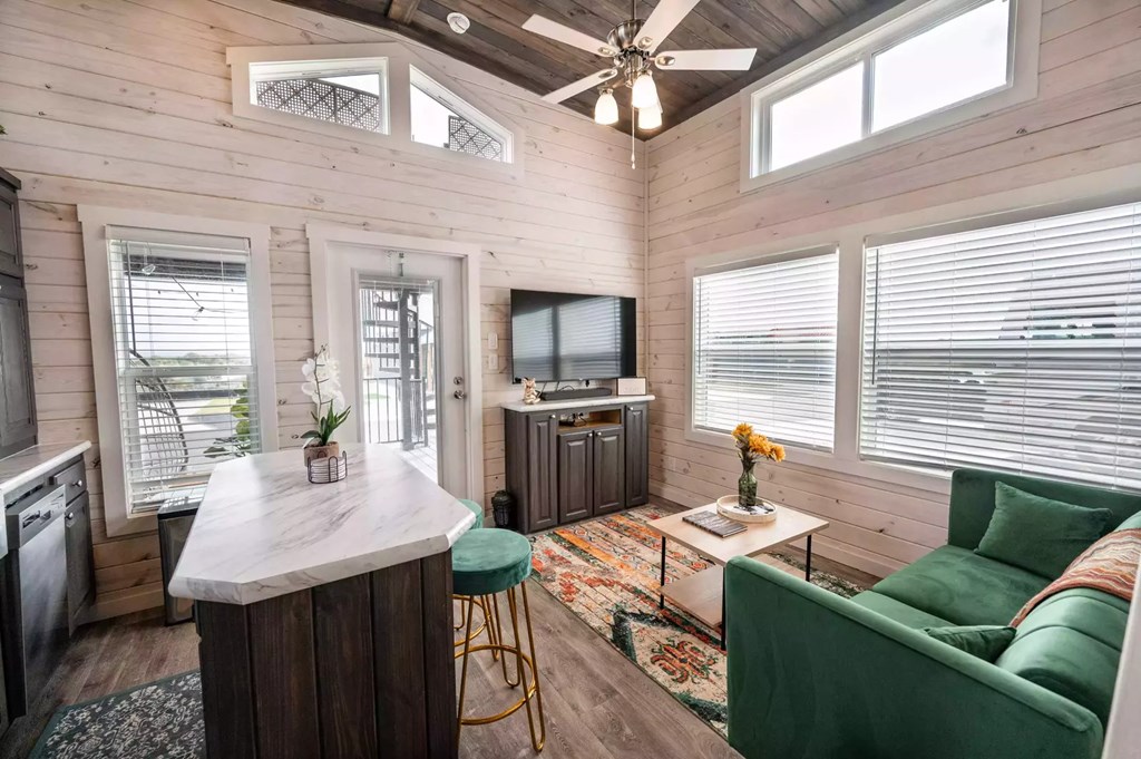 5386 Ranch Rd 1376 205