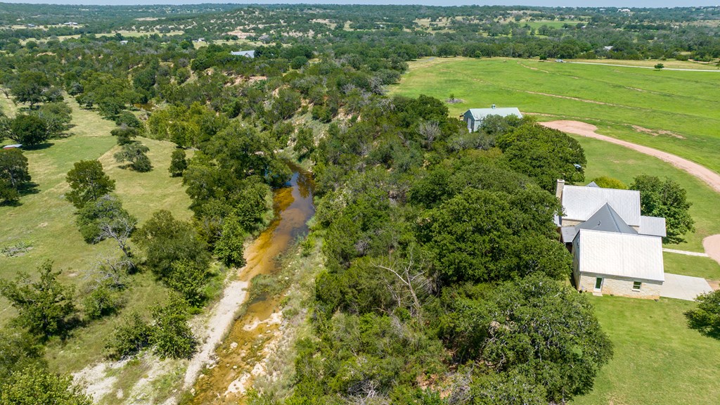 810 Clear Creek Rd