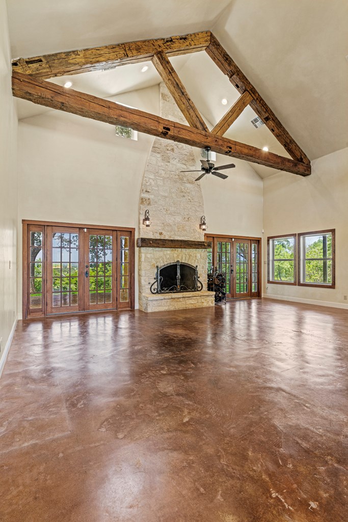 810 Clear Creek Rd