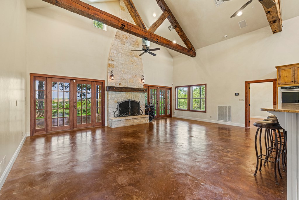 810 Clear Creek Rd
