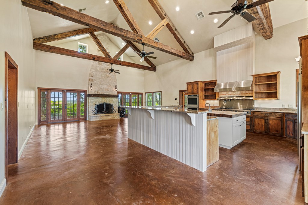 810 Clear Creek Rd