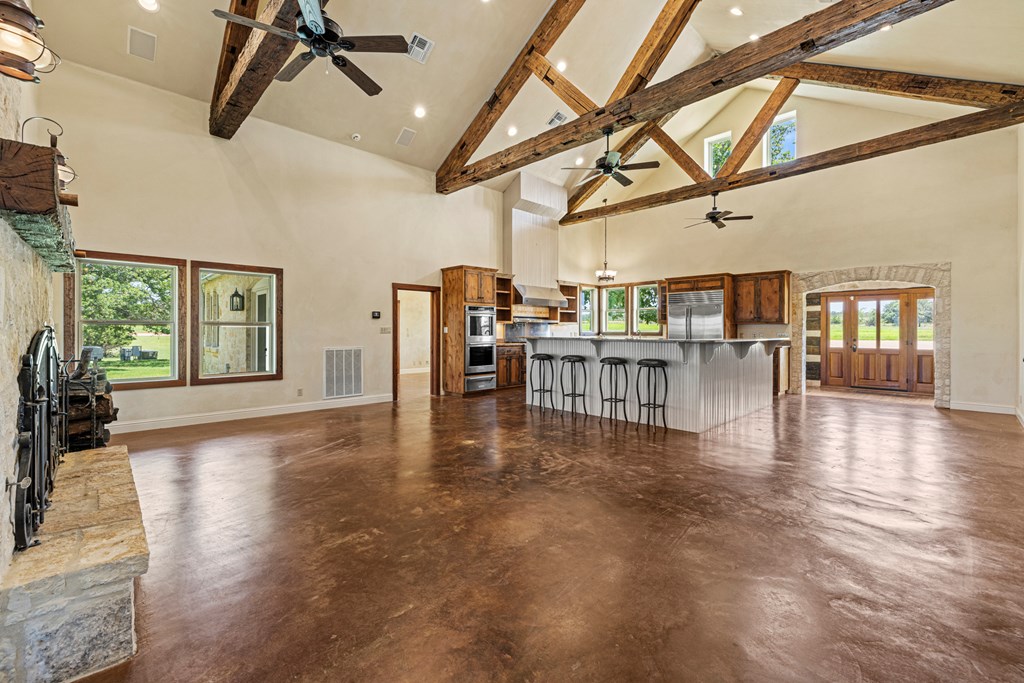 810 Clear Creek Rd