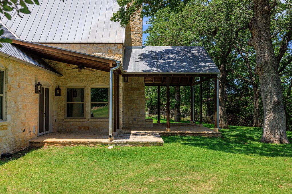 810 Clear Creek Rd