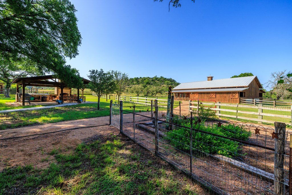 9352 N Ranch Rd 783