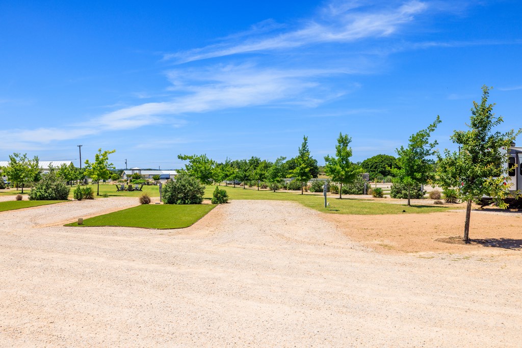 4584 US Hwy 290