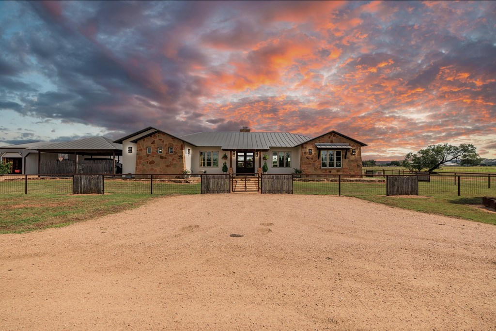 5686 Ranch Rd 1631