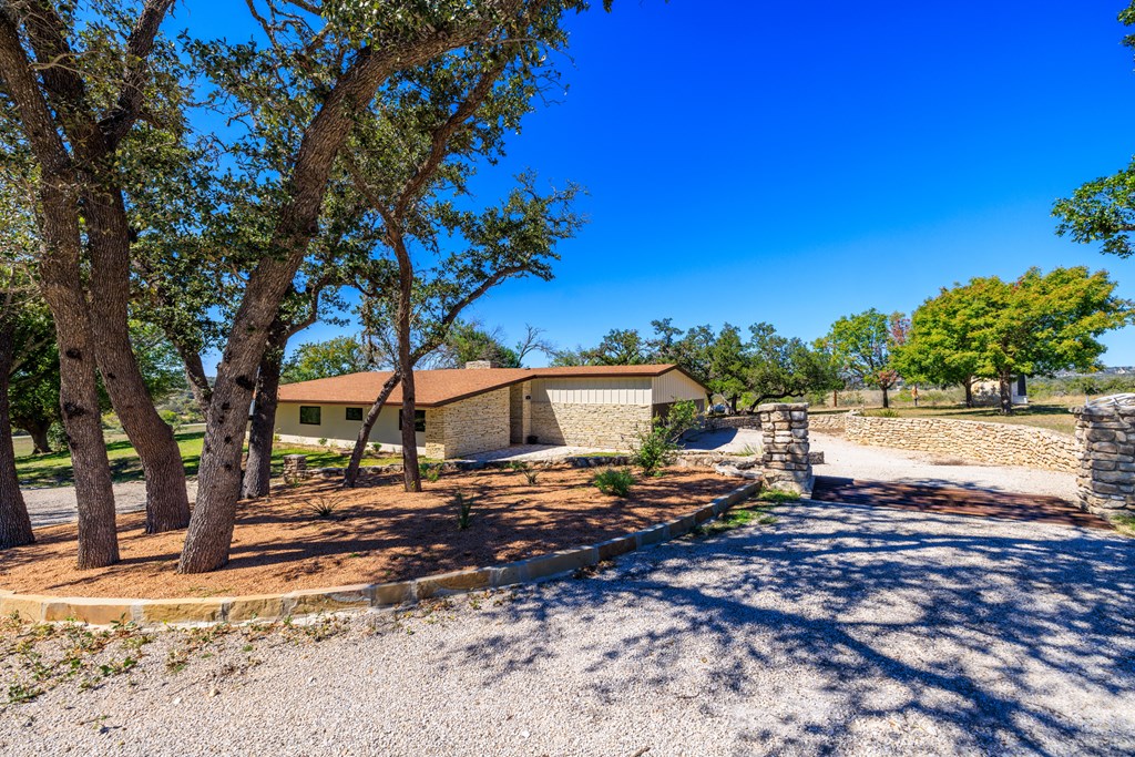 241 N US Hwy 87