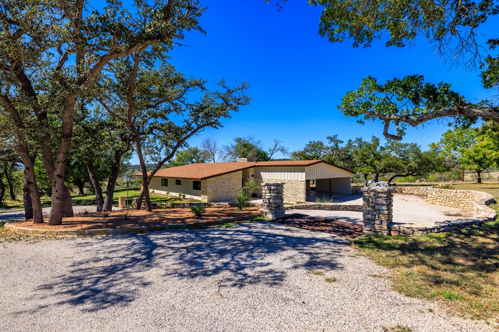 241 N US Hwy 87