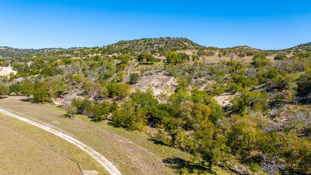 241 N US Hwy 87