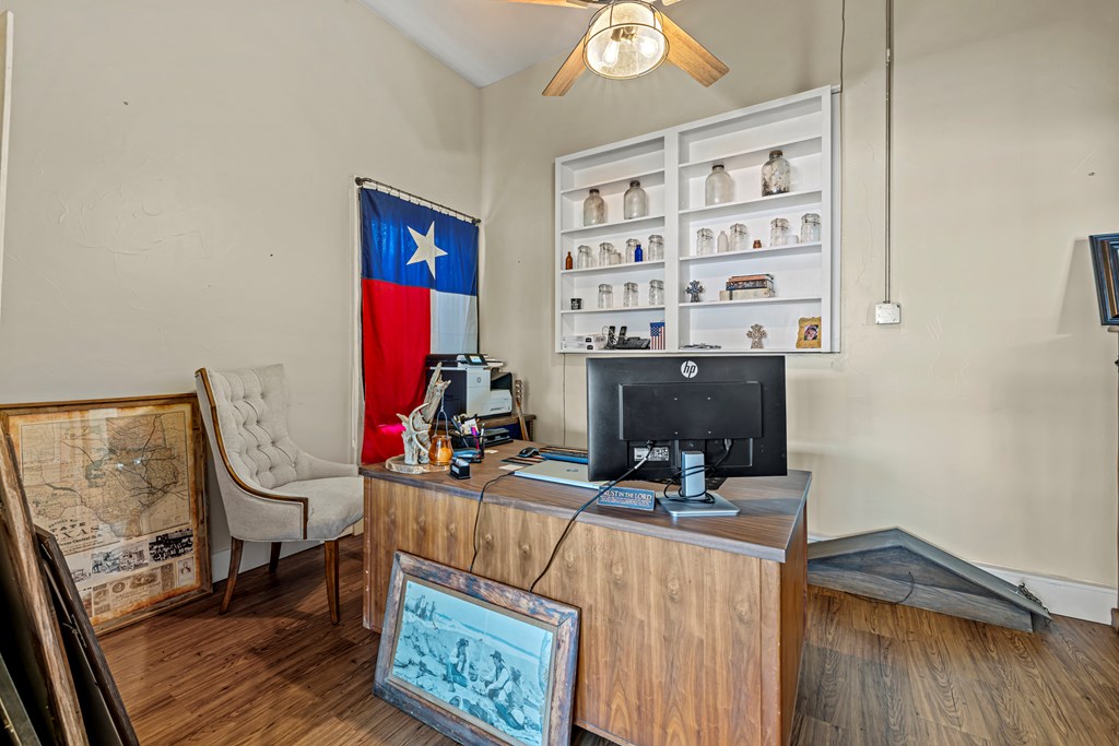 23654 US Hwy 290