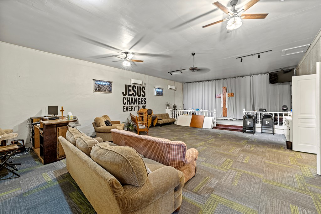 23654 US Hwy 290