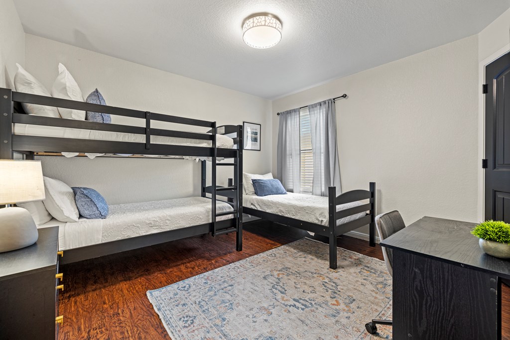 510 Mueller St 16