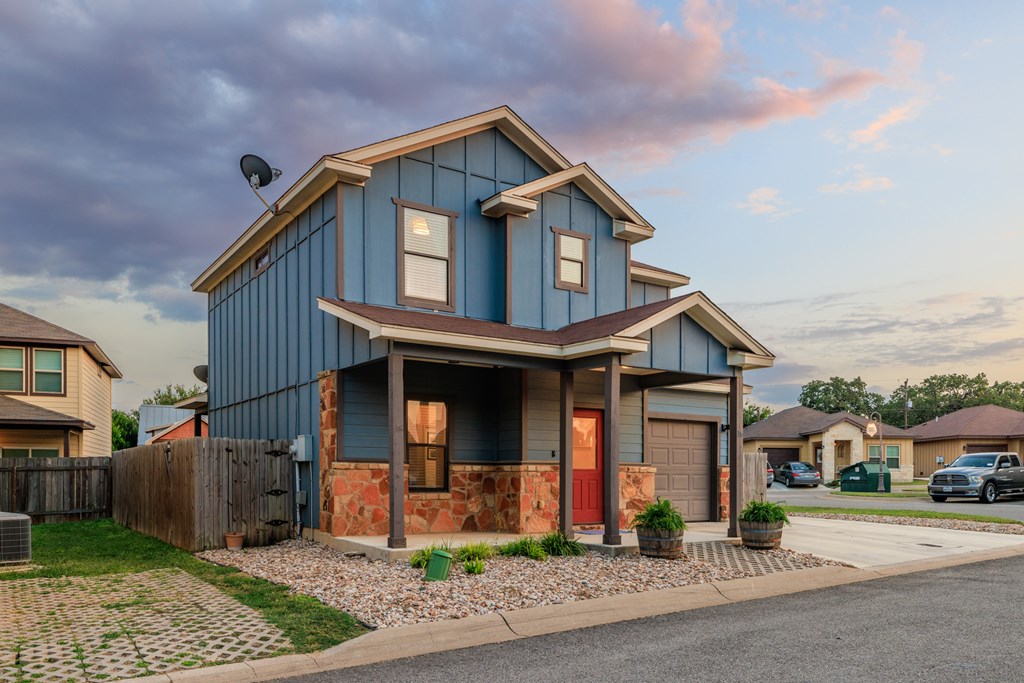 510 Mueller St 16