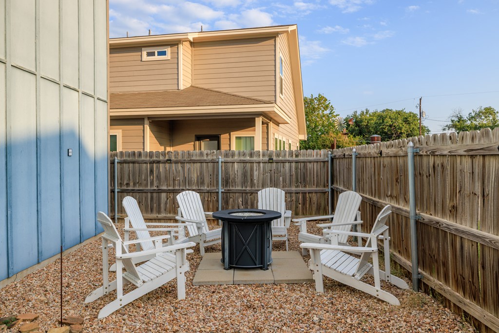510 Mueller St 16