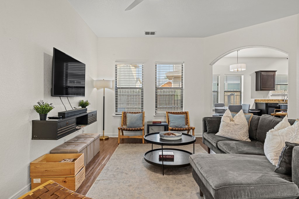 510 Mueller St 16