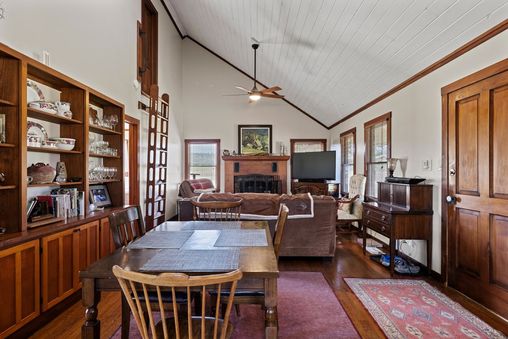 3366 Ranch Rd 965