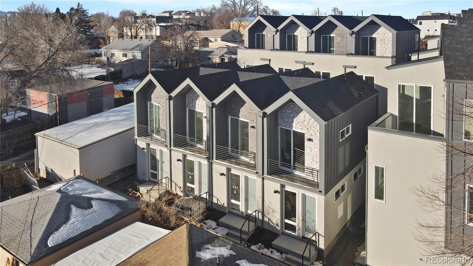 1269 Yates Street Unit: 3