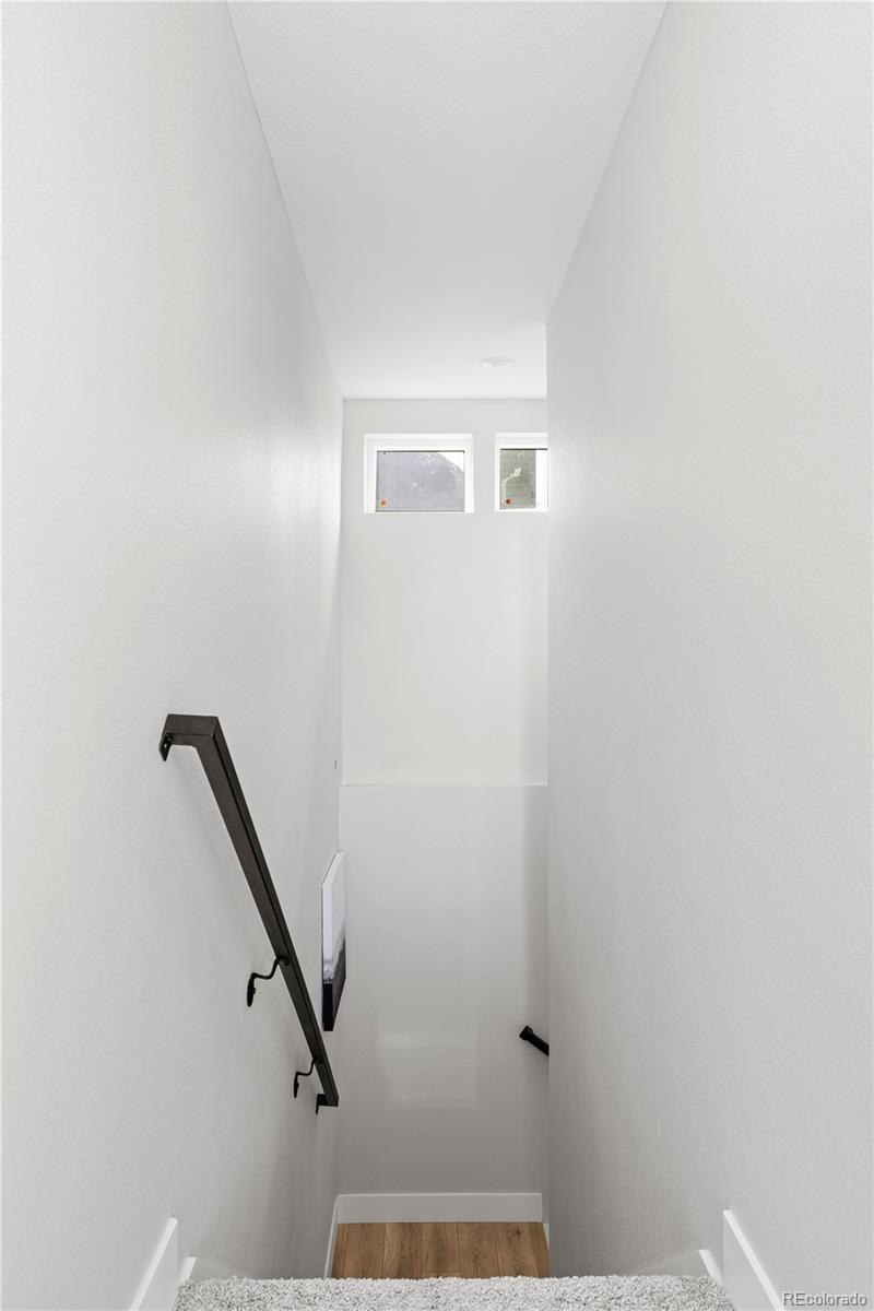 1269 Yates Street Unit: 3