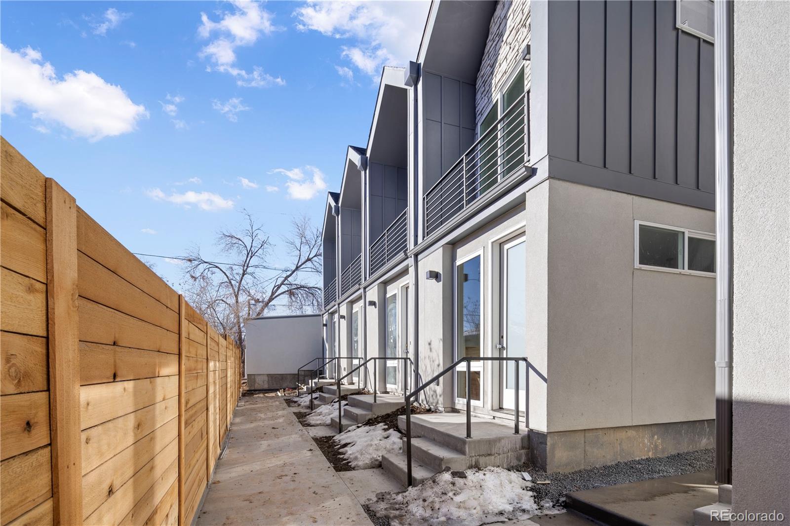 1269 Yates Street Unit: 3