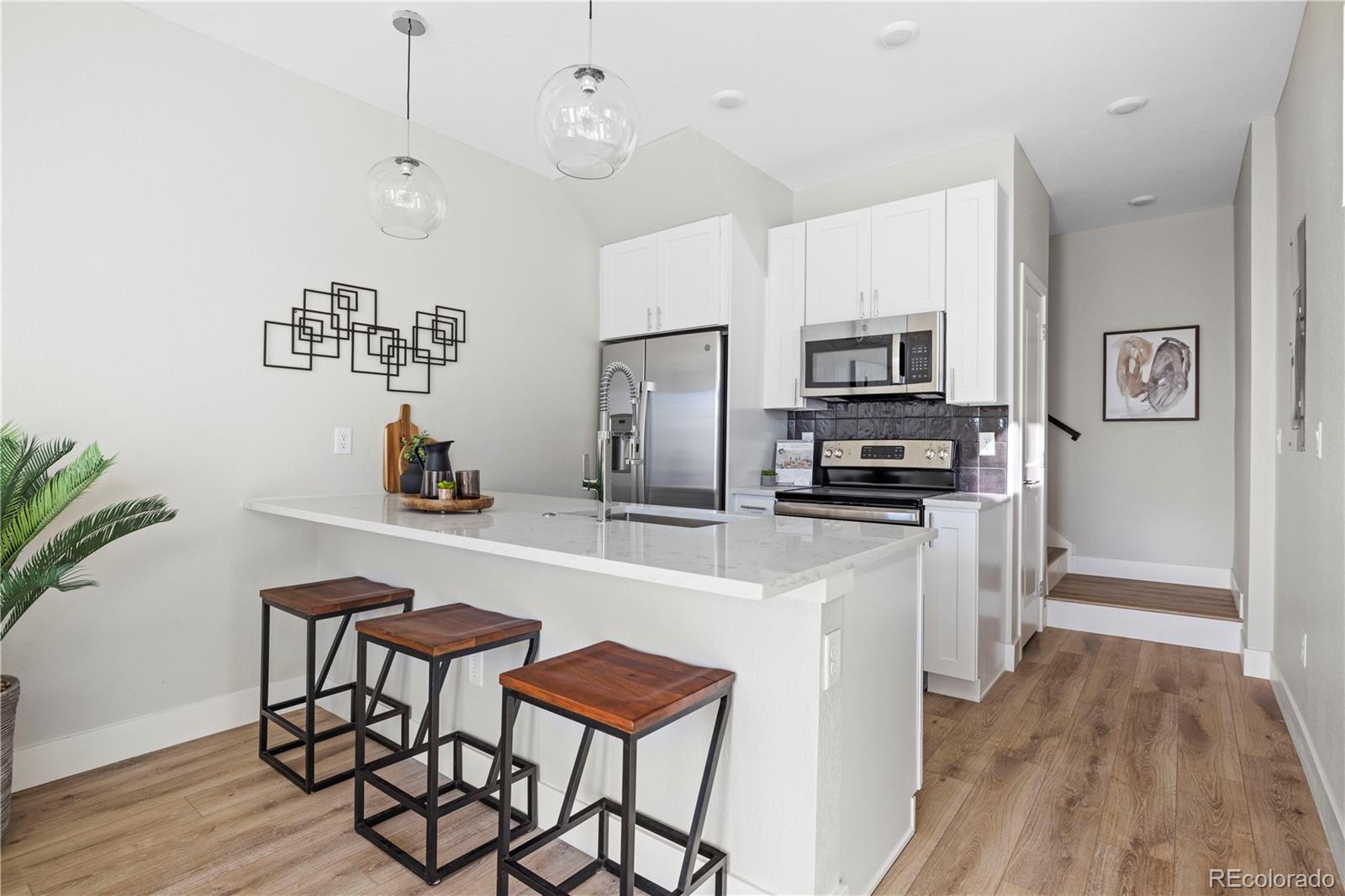 1269 Yates Street Unit: 3