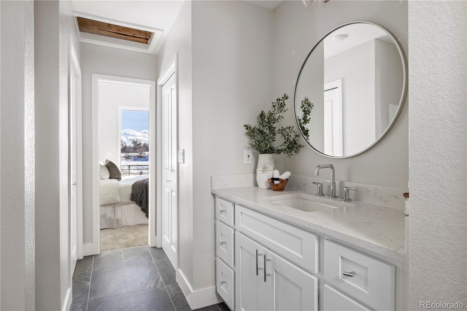 1269 Yates Street Unit: 3