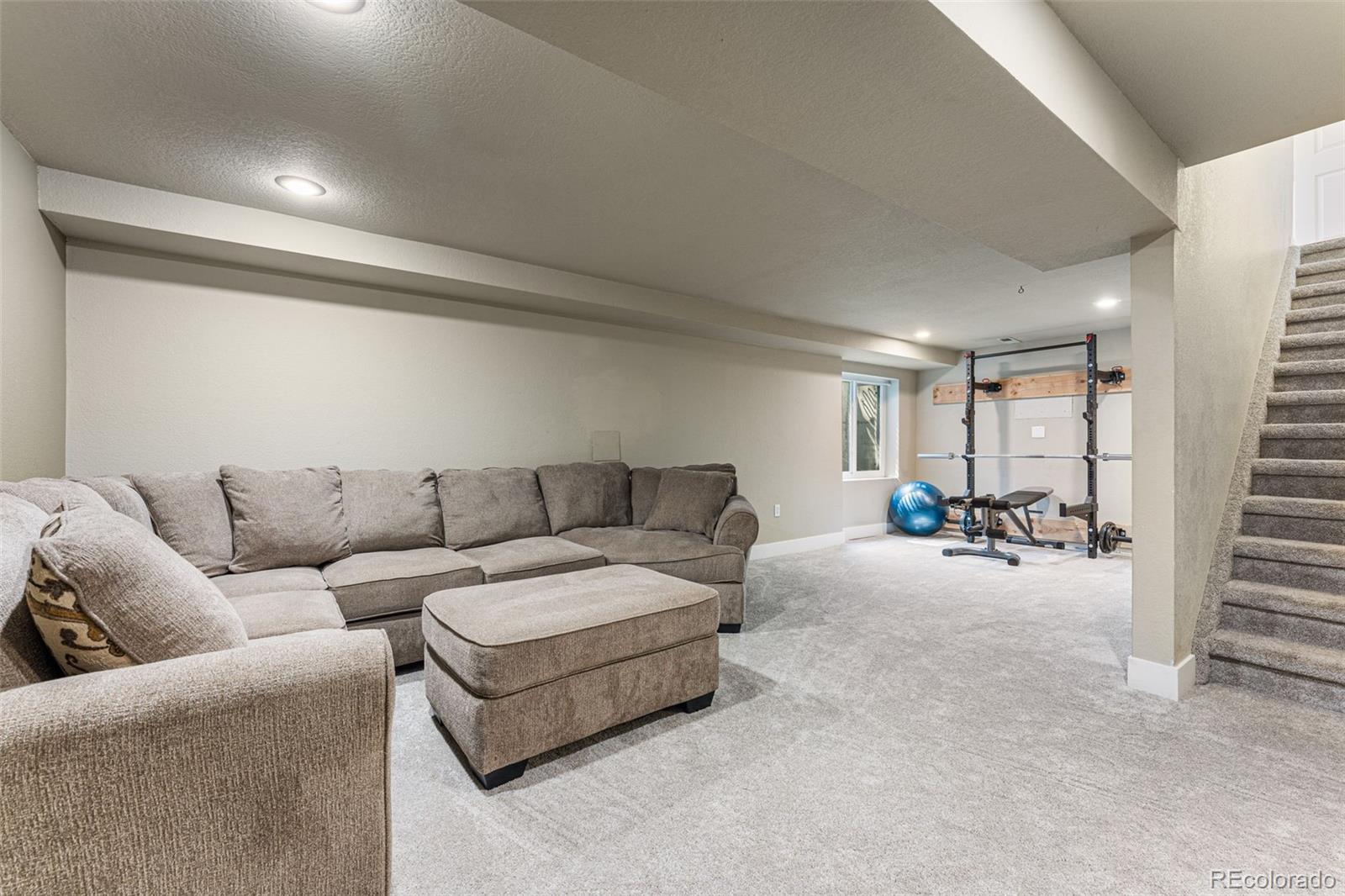 10045 W 82nd Drive
